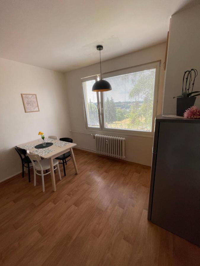 Klidny Byt Na Okraji Trutnova Apartment Exterior foto