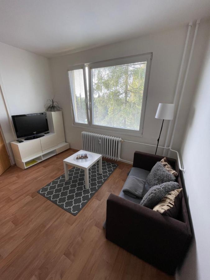 Klidny Byt Na Okraji Trutnova Apartment Exterior foto